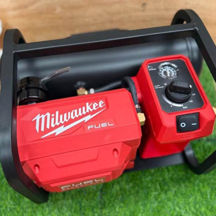 Milwaukee M18 FUEL Brushless Cordless 2 Gal. Electric Compact Quiet Compressor