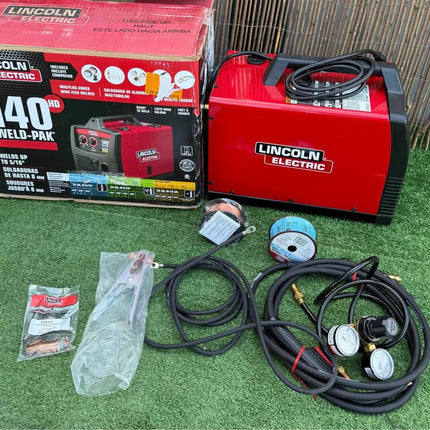 LINCOLN ELECTRIC Weld-Pak 140 Amp MIG and Flux-Core Wire Feed Welder, 115V, Aluminum Welder