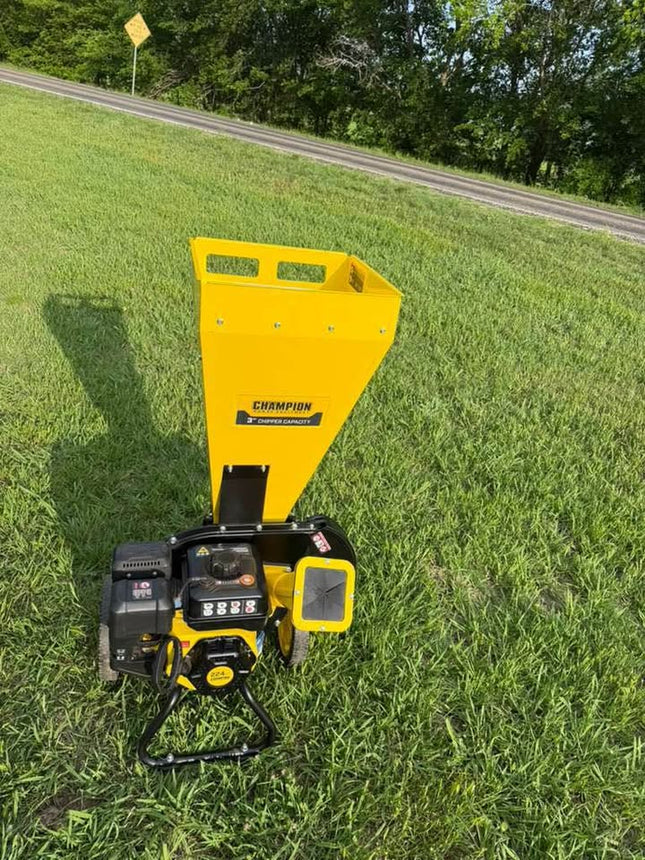 CHAMPION Power Equipment 3 in. Dia 224 cc 2-in-1 Upright Gas Powered Wood Chipper Shredder