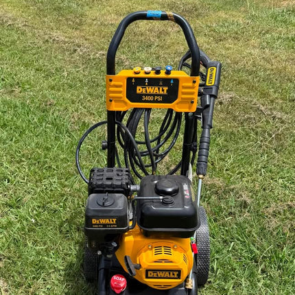DEWALT 3400 PSI 2.5 GPM Gas Pressure Washer with PressuReady Engine, Heavy-Duty Commercial Cold Water Power Cleaner