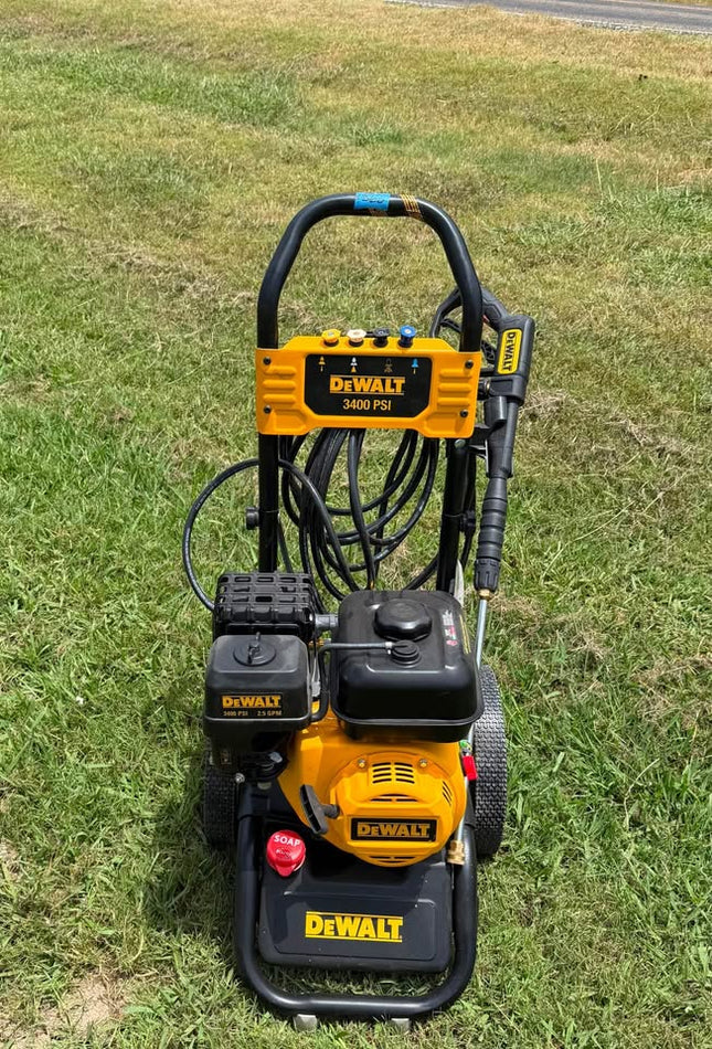 DEWALT 3400 PSI 2.5 GPM Gas Pressure Washer with PressuReady Engine, Heavy-Duty Commercial Cold Water Power Cleaner