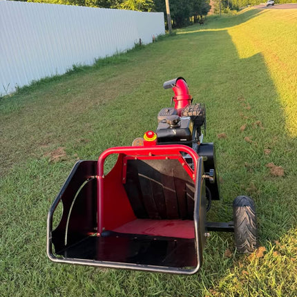 BOSS INDUSTRIAL 5 in. 14hp Briggs and Stratton Gas Powered Chipper Shredder with Dual Belt drive, Extended Axle, and Tow Hitch