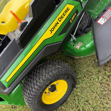 John Deere 42” Zero Turn Riding Lawn Mower