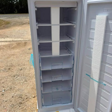 HAMILTON BEACH 11 Cu Ft Upright Freezer in White