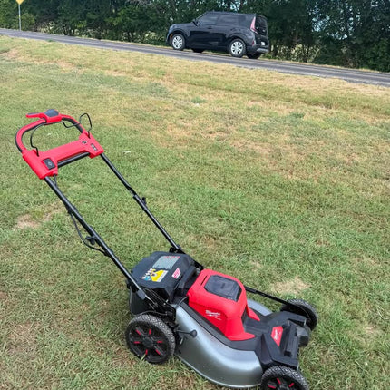 MILWAUKEE M18 FUEL Brushless Dual Battery Self-Propelled Mower