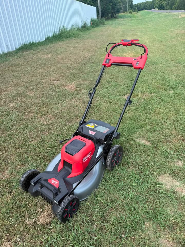 MILWAUKEE M18 FUEL Brushless Dual Battery Self-Propelled Mower