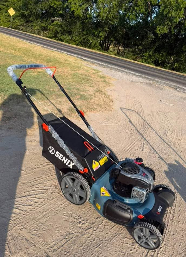 SENIX  Gas Push Lawn Mower